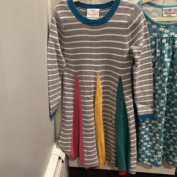 4 Hanna Andersson size 5 (110cm) long sleeve dresses - Picture 2 of 9